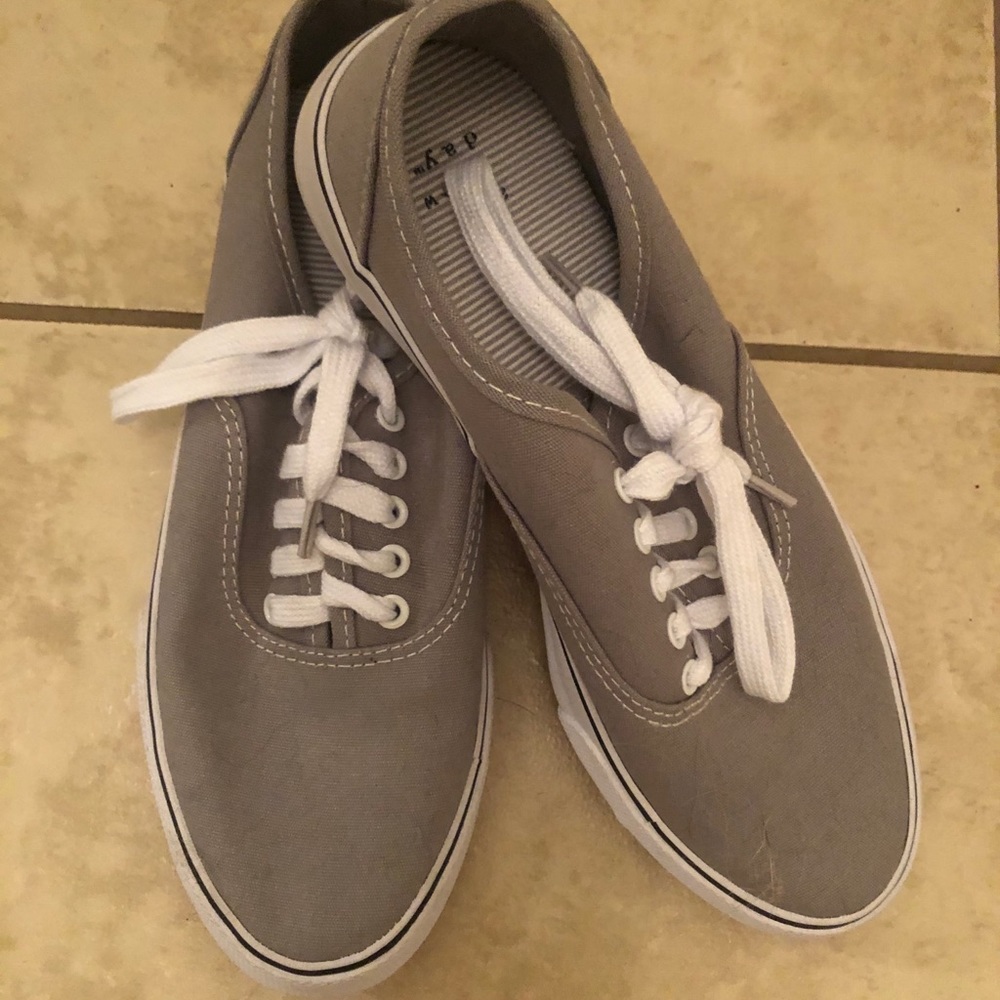 Women’s shoes